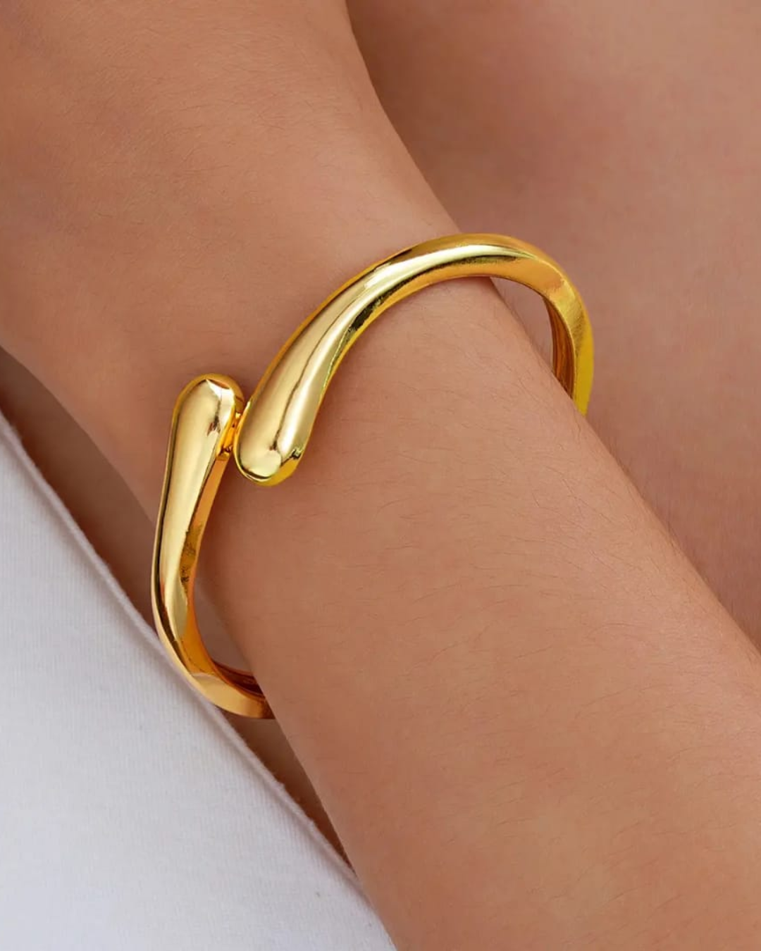 Chunky Gold Statement Bangle Set