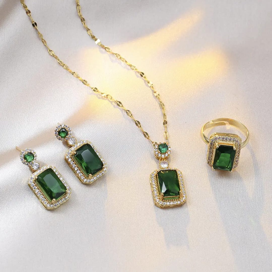 Emerald Link Chain Set
