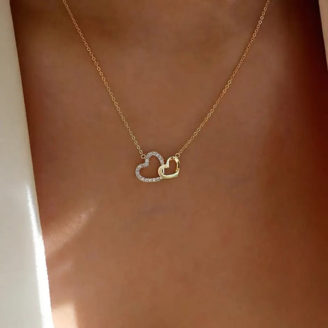 Eterna Charm