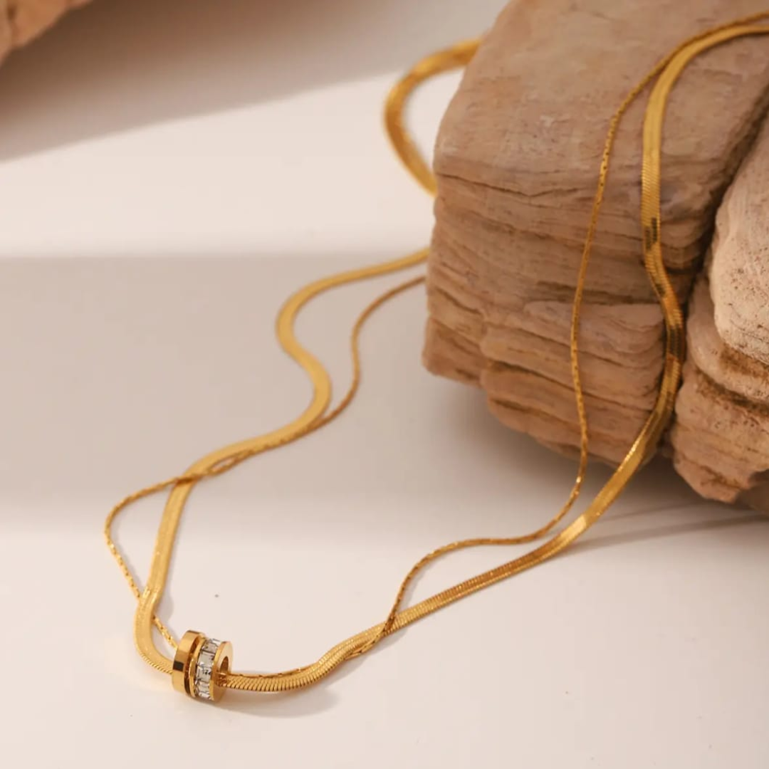 Eternal Duo Halo Necklace — 18K Gold Edition