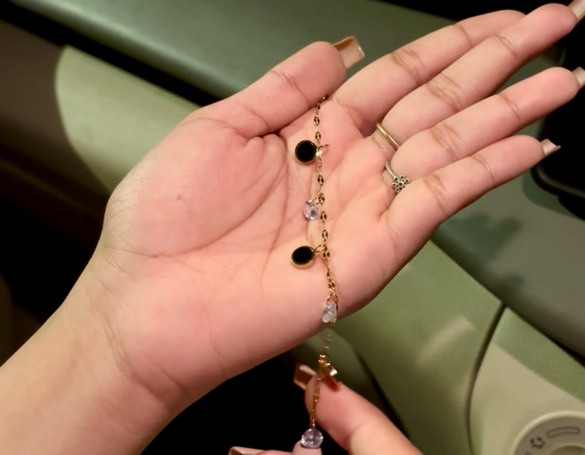 Noir Charm Dangle Anklet