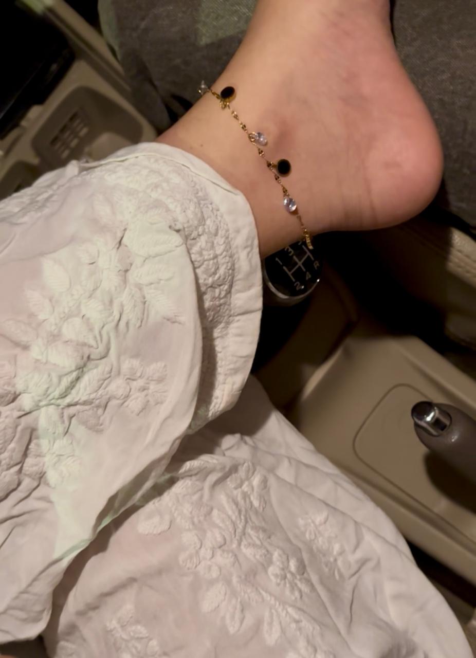 Noir Charm Dangle Anklet