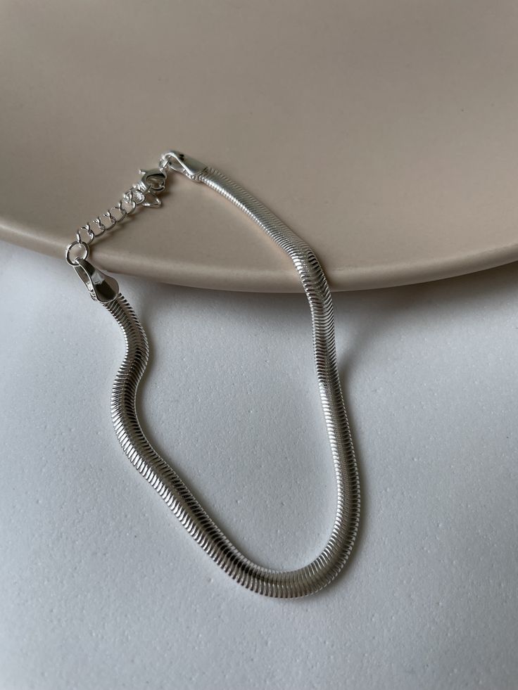 The Eveline Bracelet (Edition: Silver)