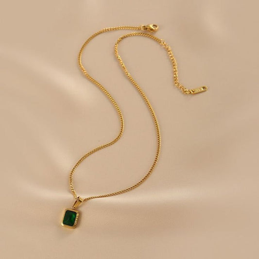 The Emerald Gleam Necklace