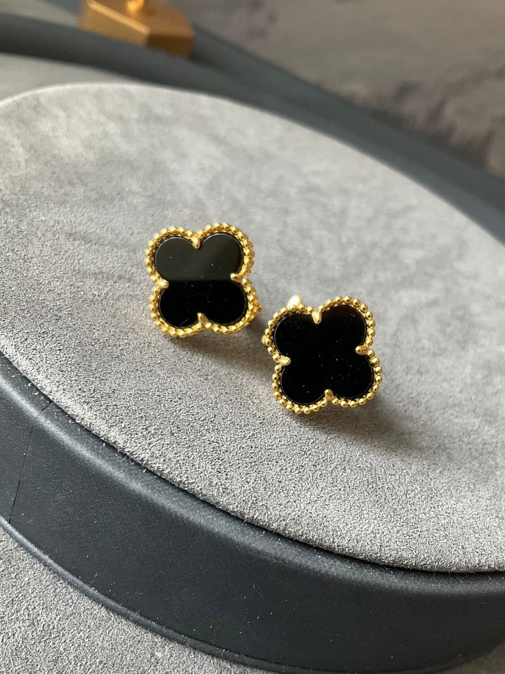 The Clover Set