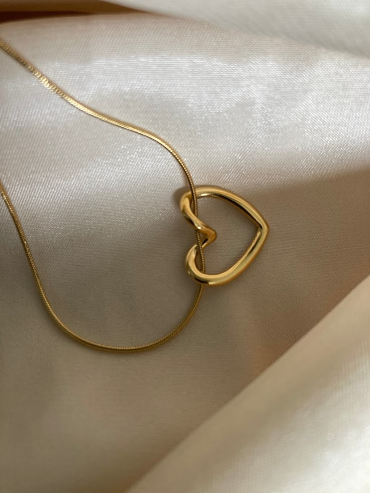 Heart Link Necklace