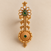 Vaidehi Kundan Statement Ring