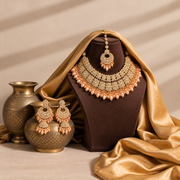Aaradhya Pearl Kundan Set