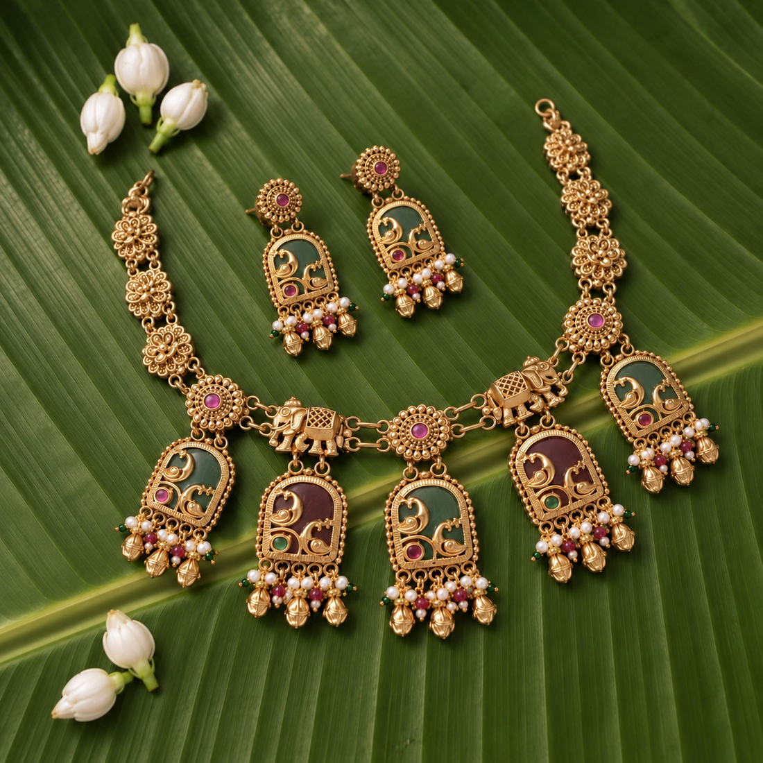 Kaveri Necklace Set