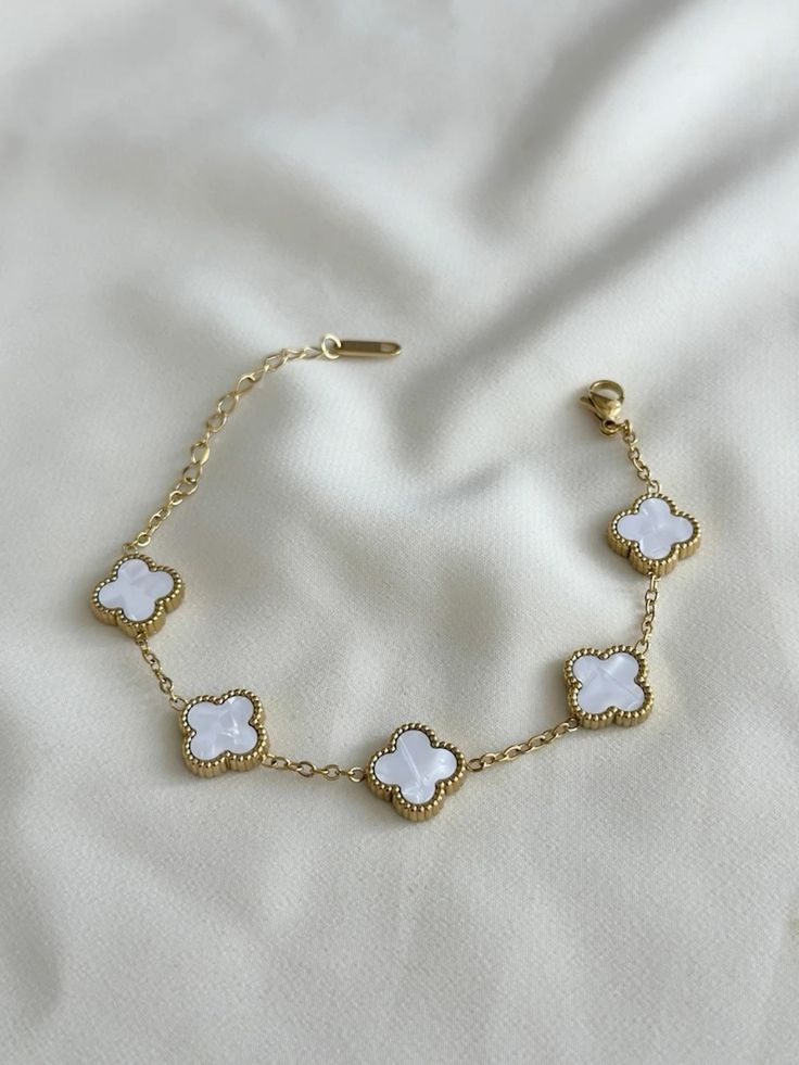 The Clover Set