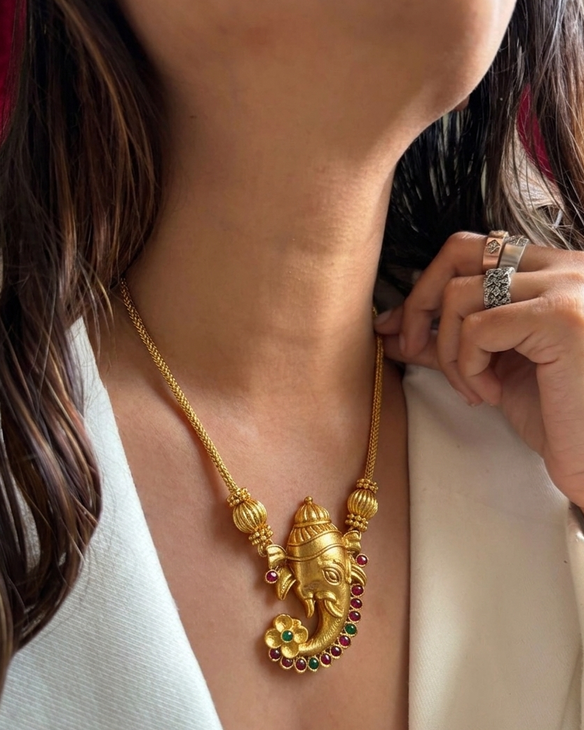 Vighnaharta Necklace and Earpiece Set