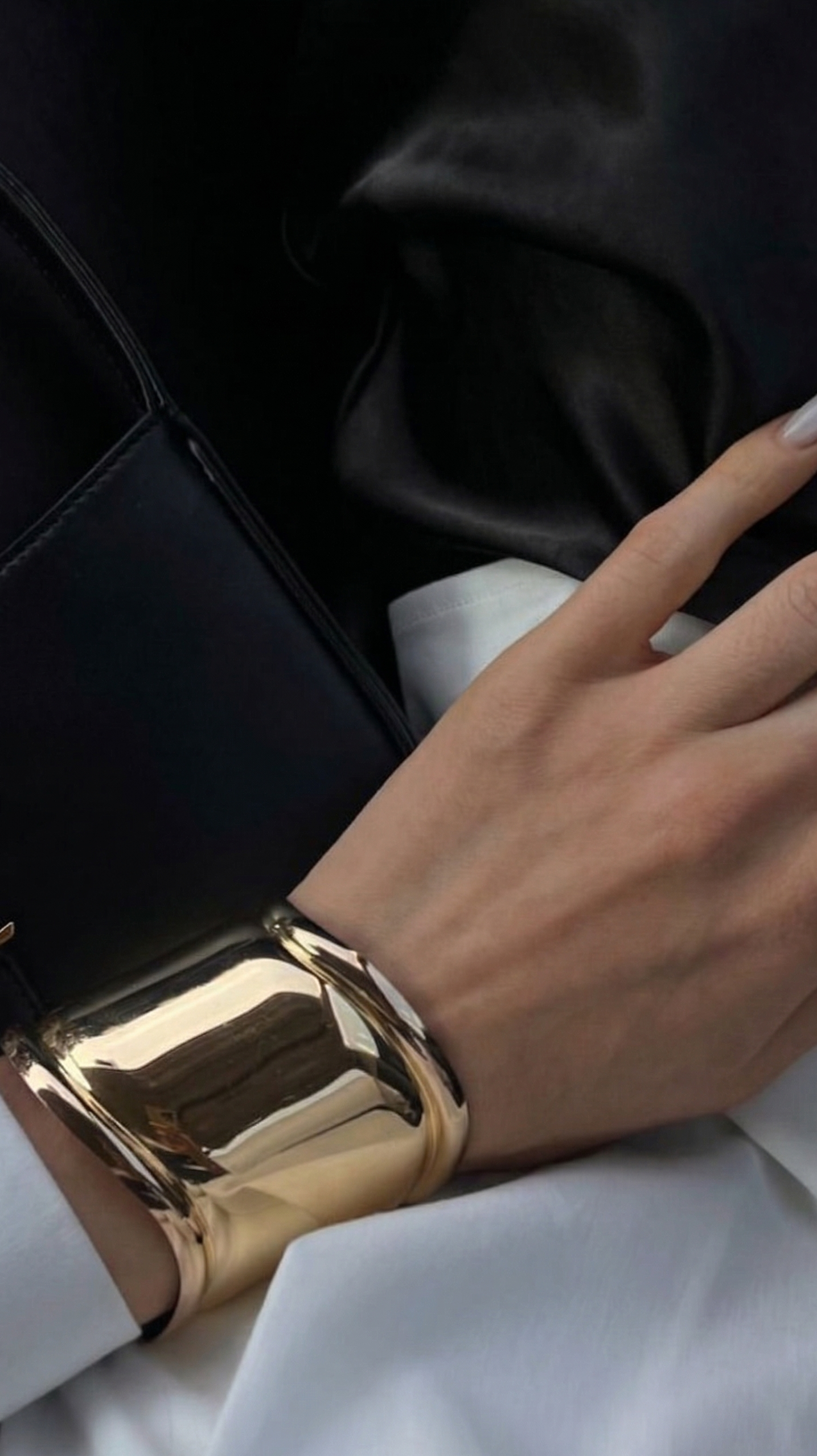 Sculpt Gold Statement Cuff