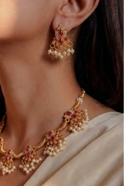 Ratna Pushpa Jaalam Necklace Set