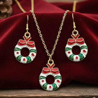 Merry Wreath Charm Jewelry Set