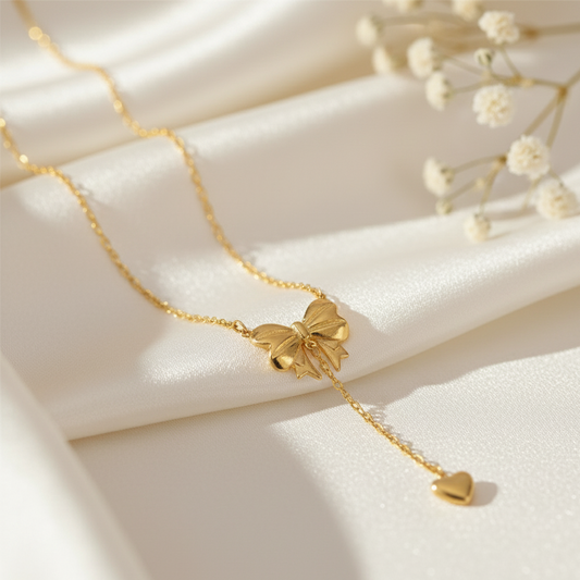 The Bow Necklace