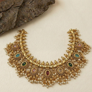Ratna Kanti Vilasam Choker Set