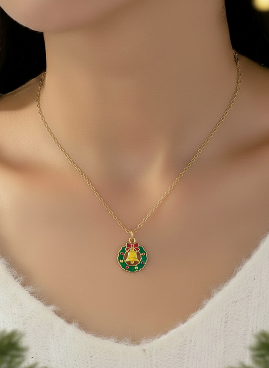 Holiday Wreath Charm Jewelry Set