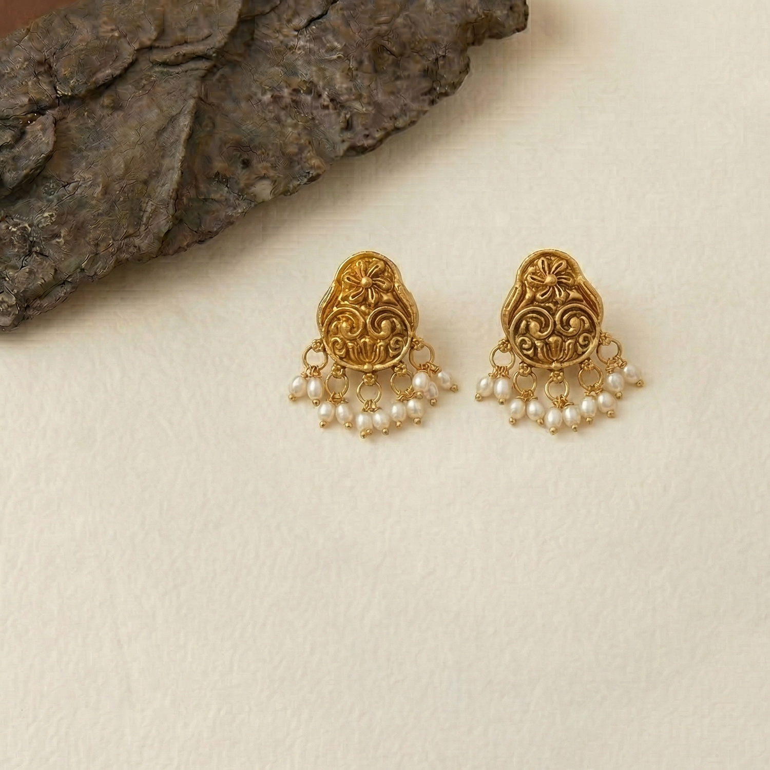 Pushpa Kundan Necklace Set