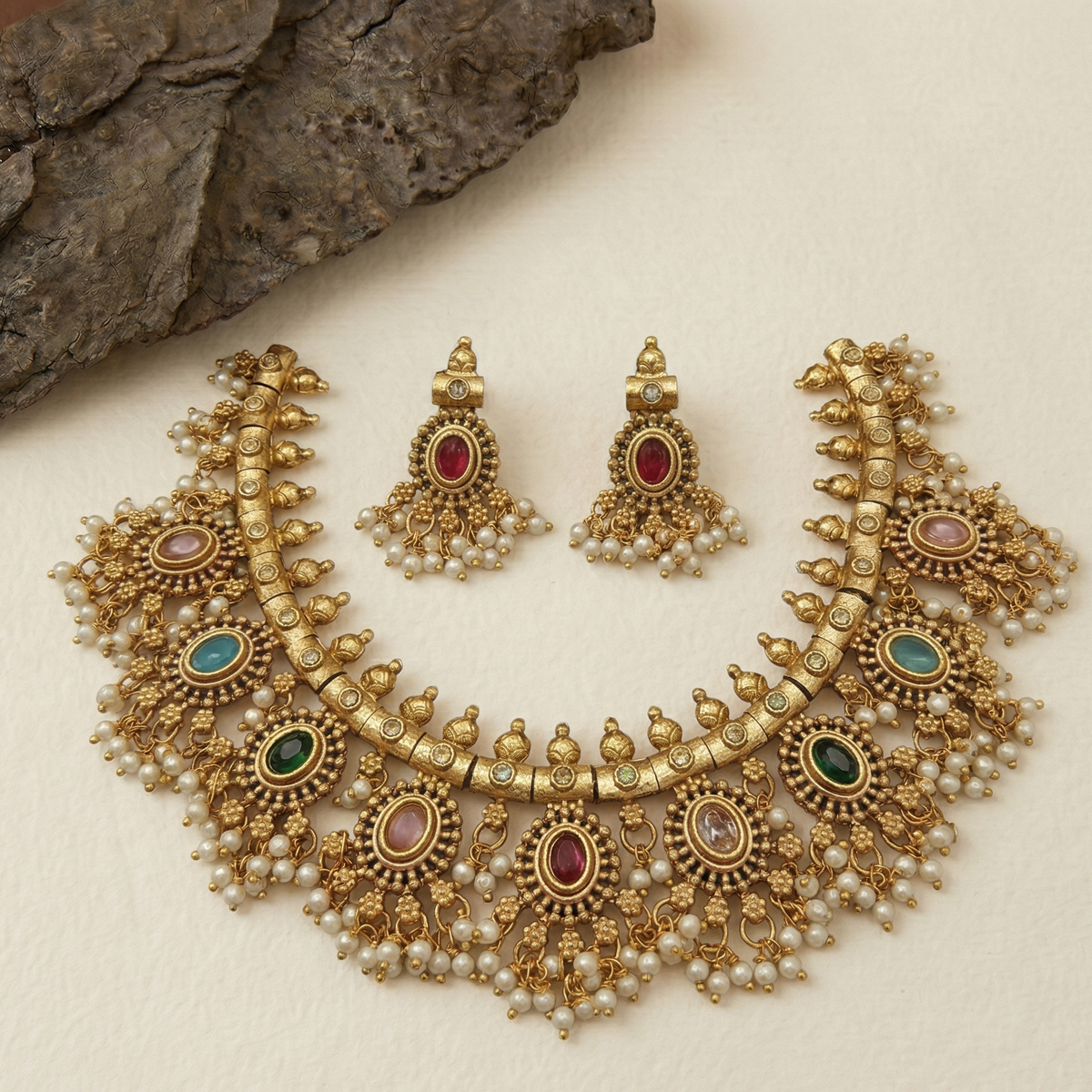 Ratna Kanti Vilasam Choker Set