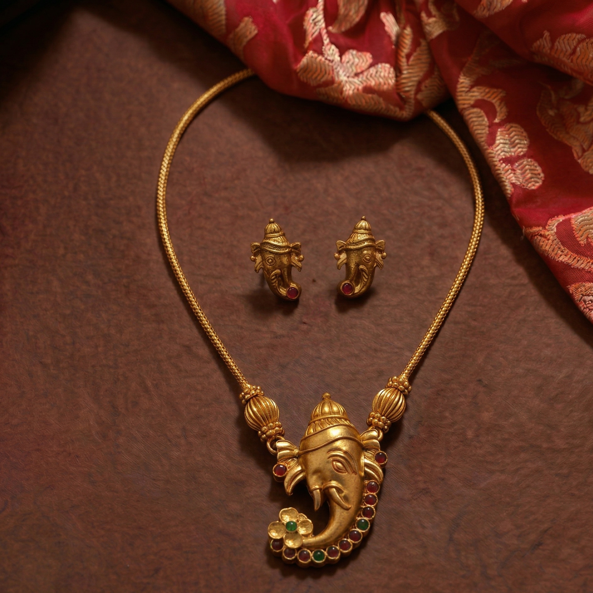 Vighnaharta Necklace and Earpiece Set