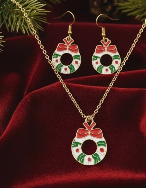 Merry Wreath Charm Jewelry Set