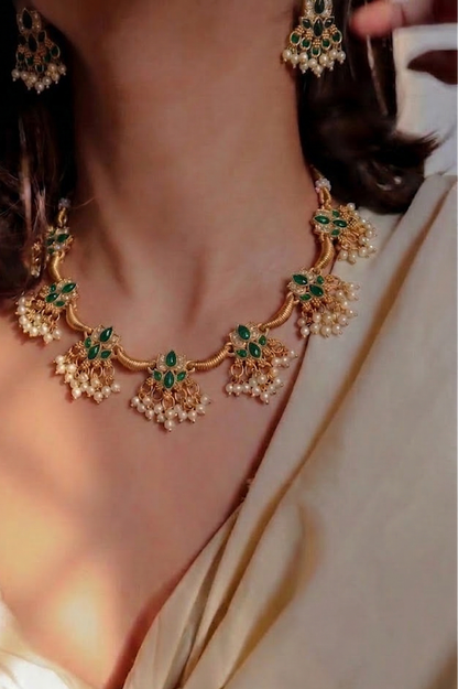 Ratna Pushpa Jaalam Necklace Set