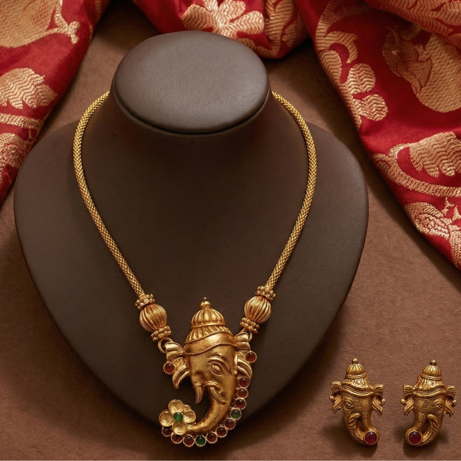 Vighnaharta Necklace and Earpiece Set