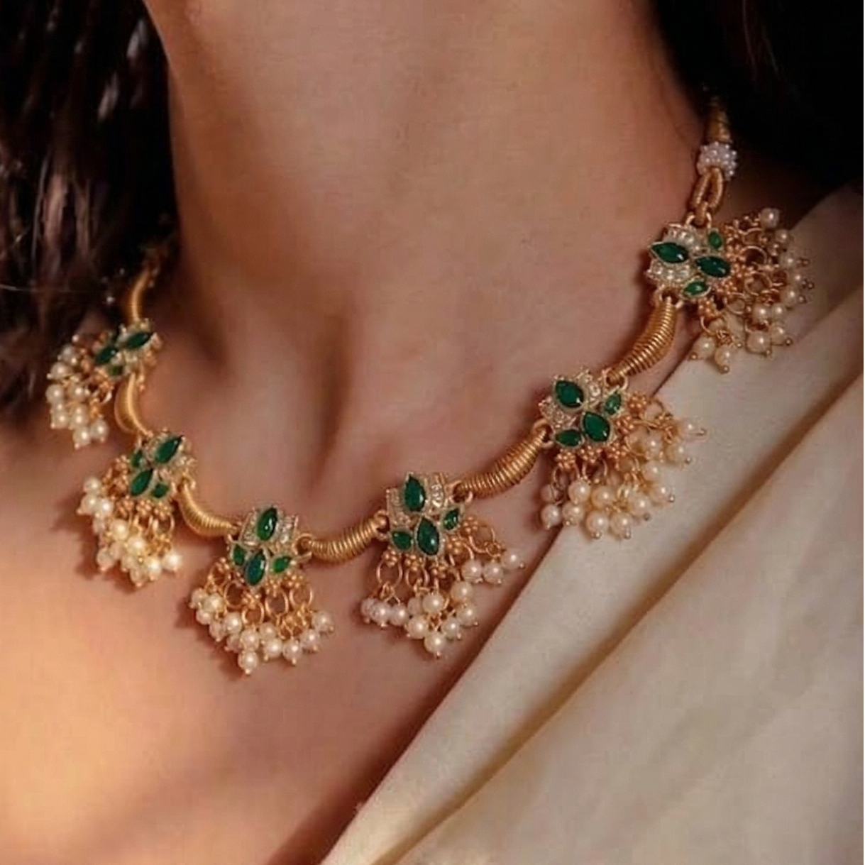 Ratna Pushpa Jaalam Necklace Set