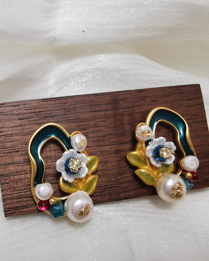 Emerald Bloom Pearl Earrings