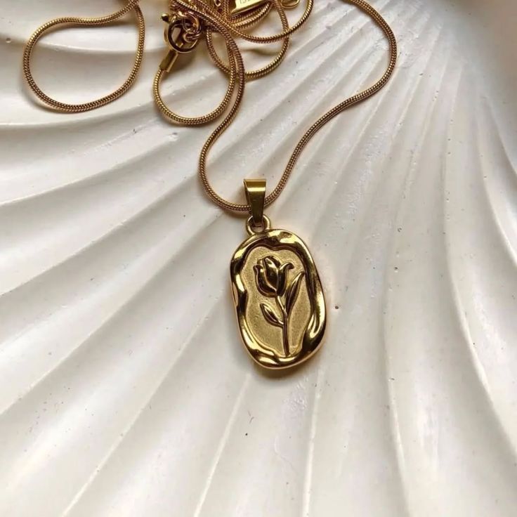 Golden Rose Medallion Necklace