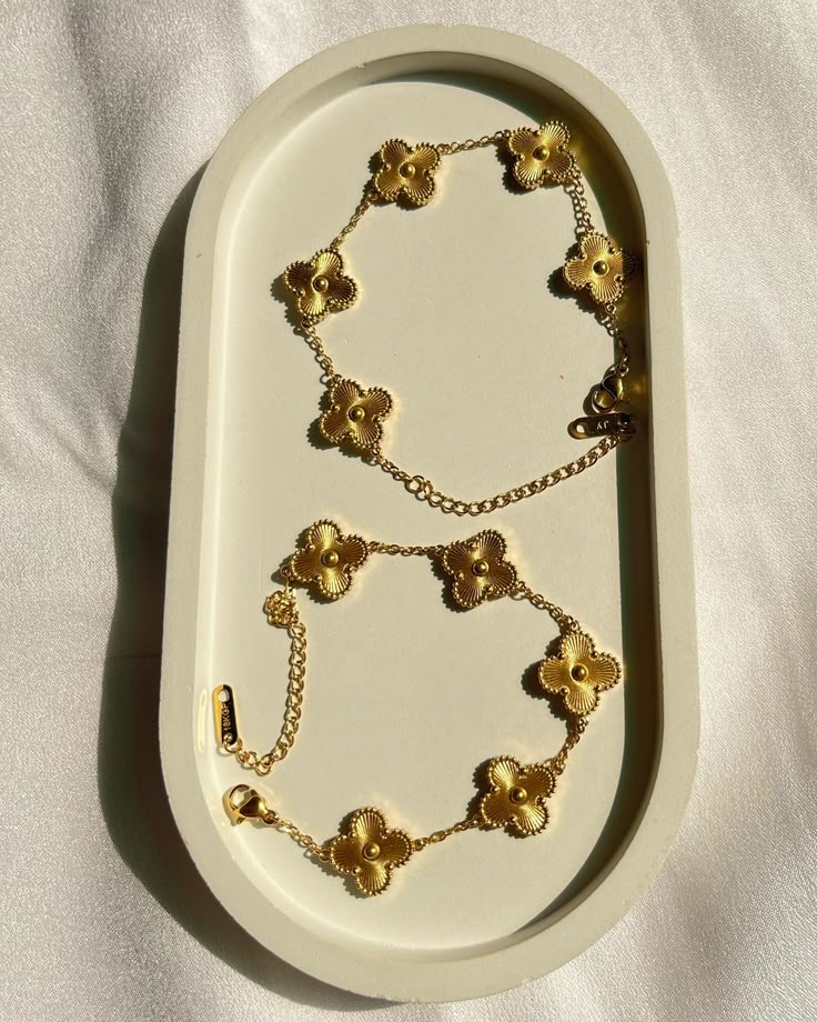 Golden Clover Set
