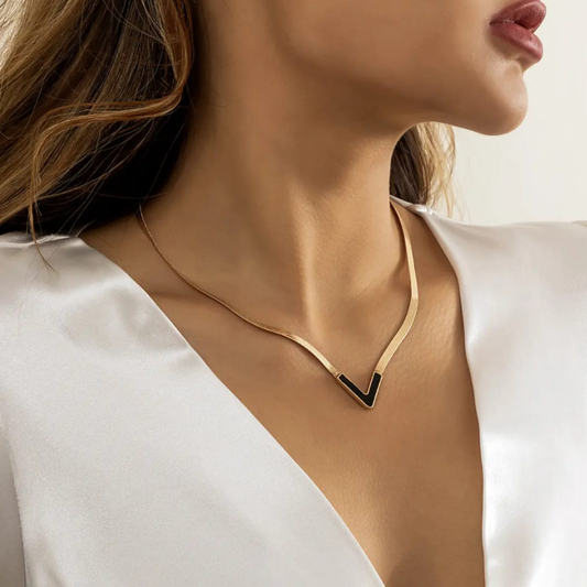 The Vanta Noir Luxe V Necklace