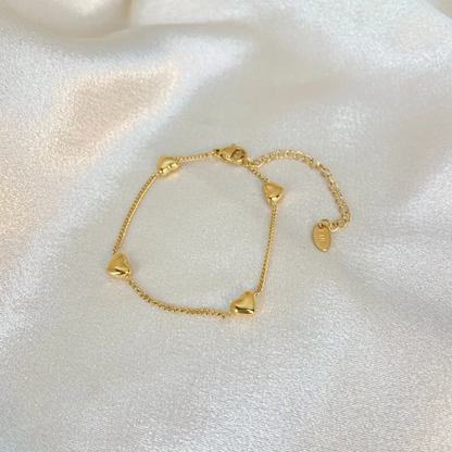 Hearts Aflutter Anklet–Bracelet