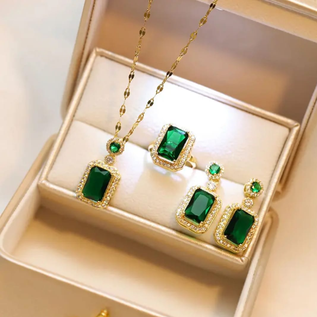 Emerald Link Chain Set