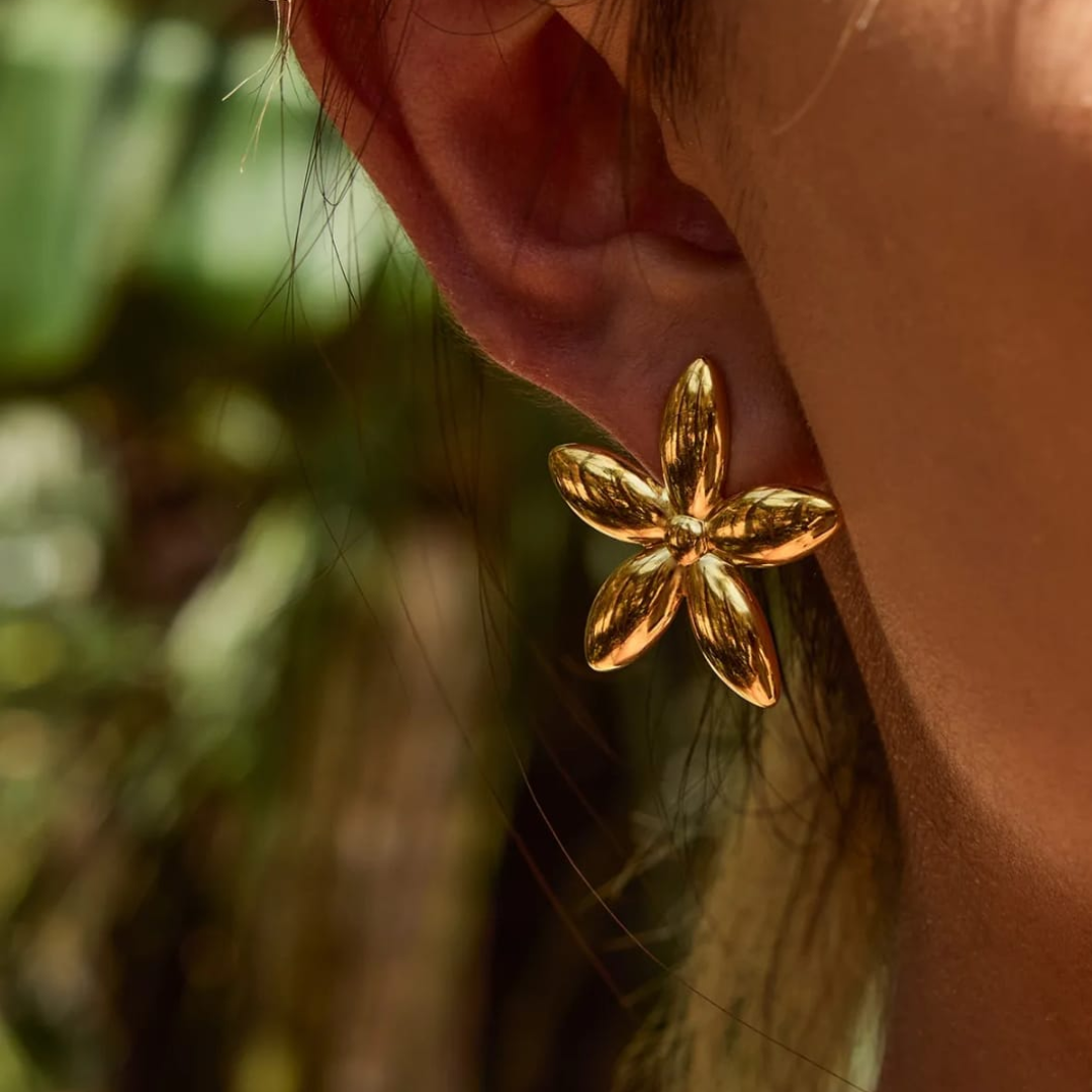 Manhattan Orchid Gold Studs 18k gold plating