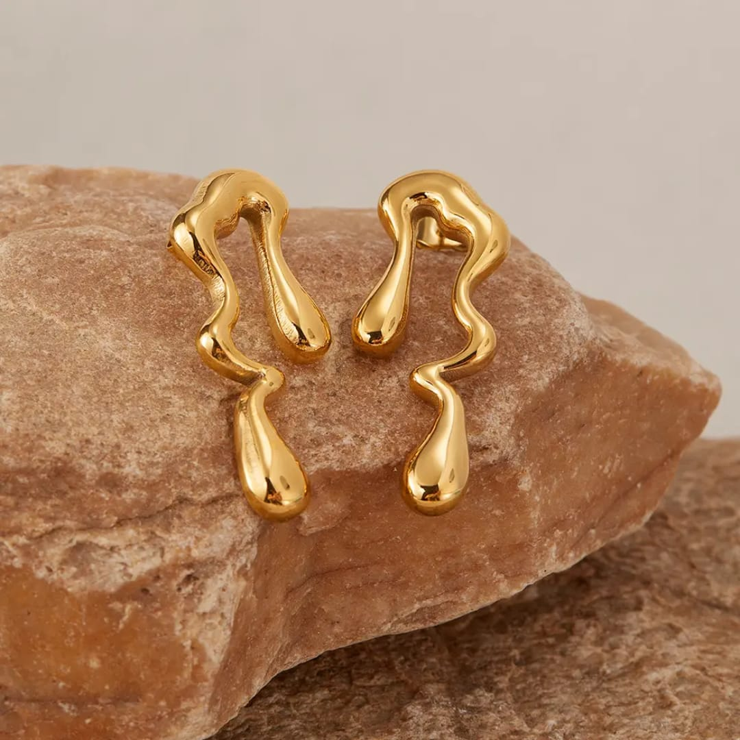 Flowy Gold Wave Stud Earrings