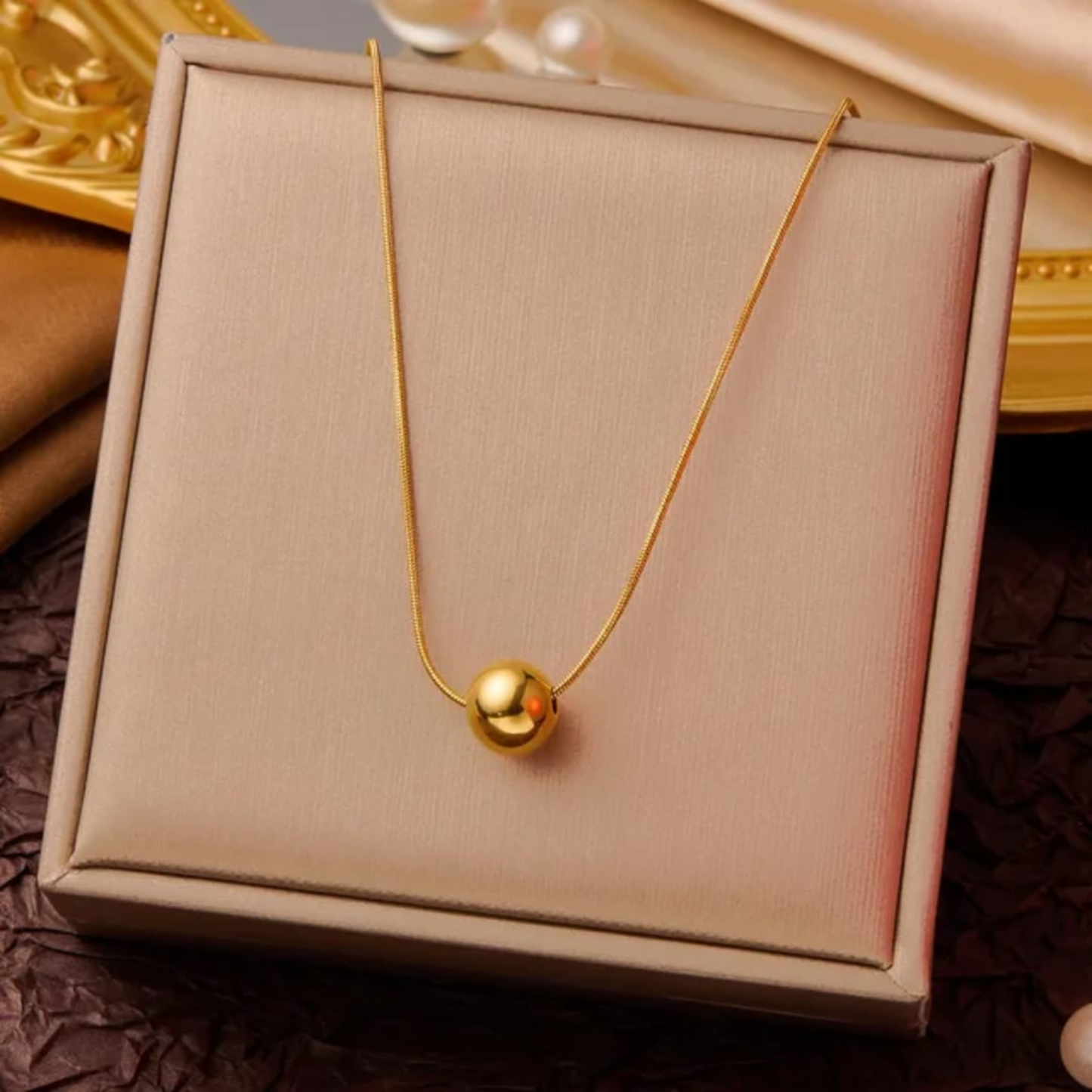 Lumine Charm Necklace