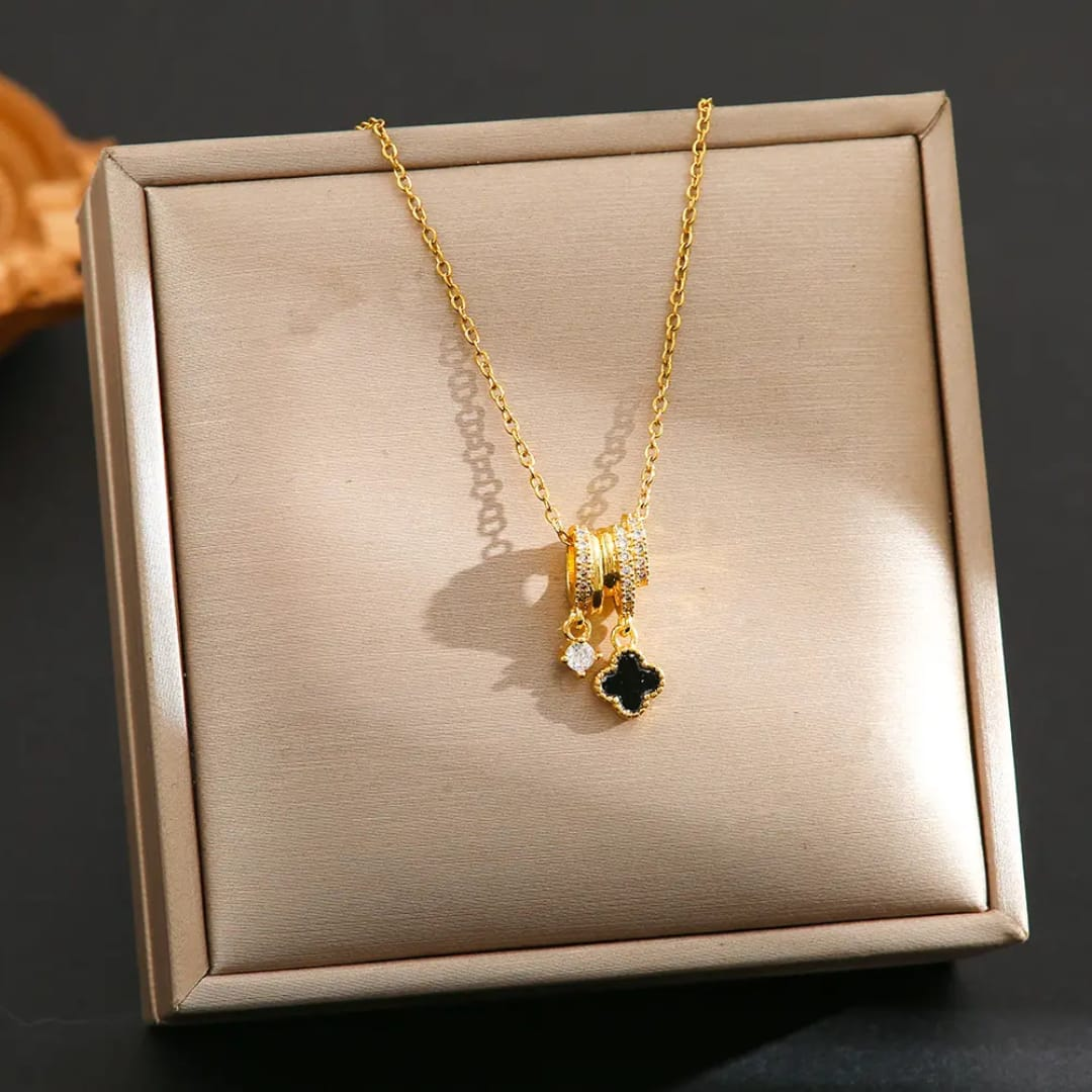 Eternal Bond Clover Necklace