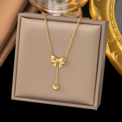 The Bow Necklace