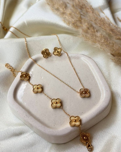 Golden Clover Set