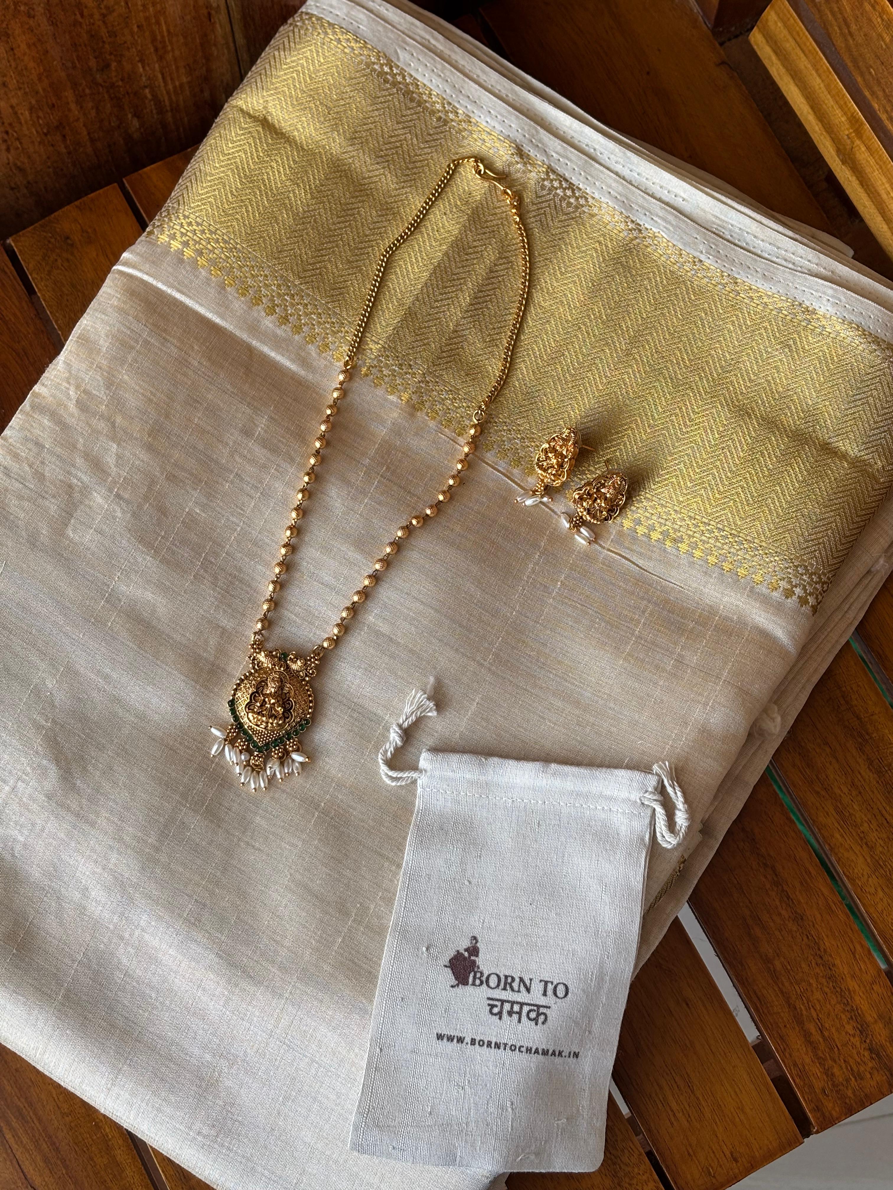 Vaidehi Lakshmi Pendant Set