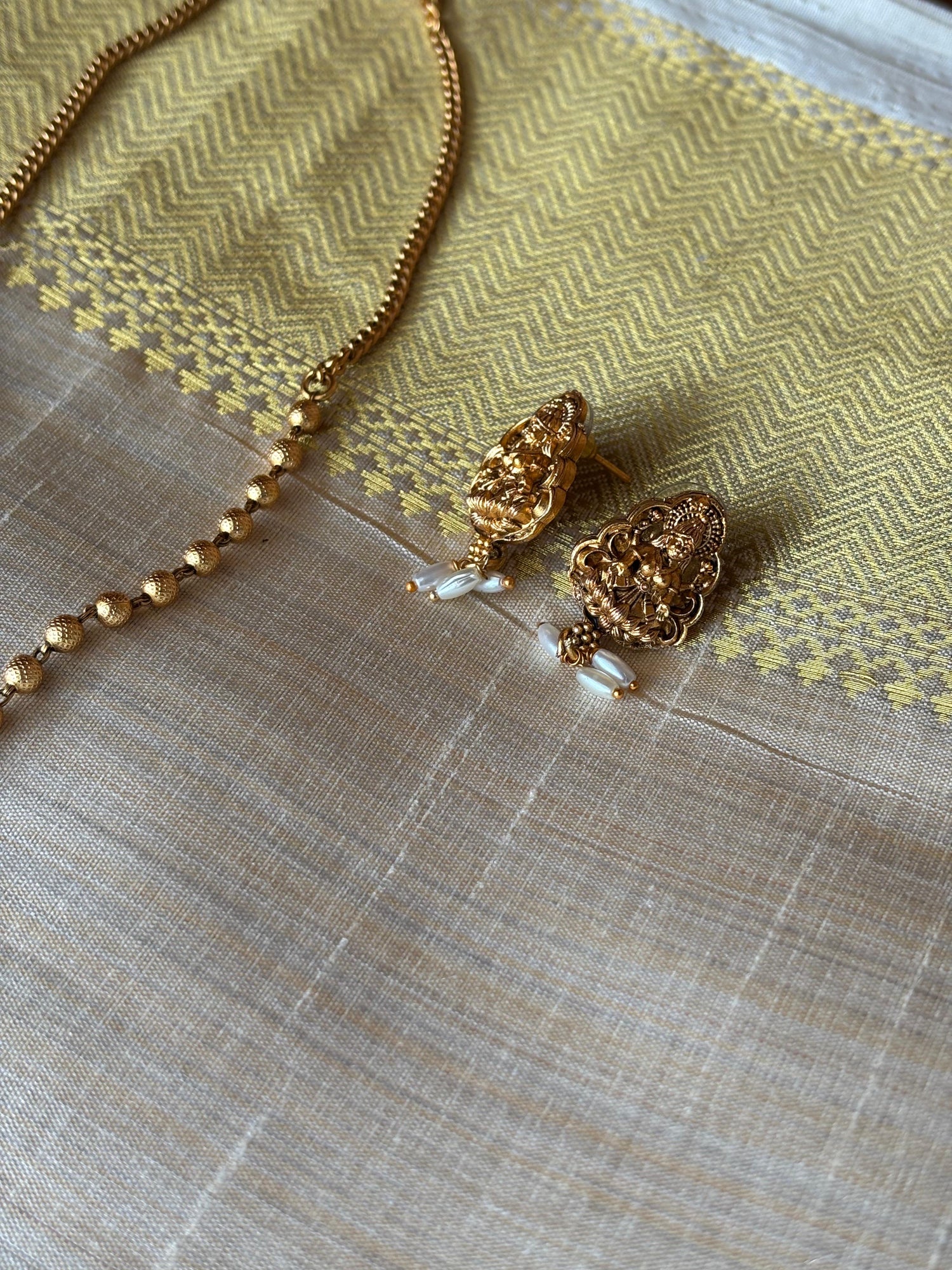 Vaidehi Lakshmi Pendant Set