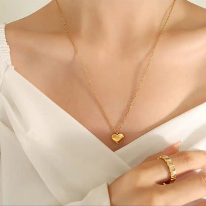 Amour Heart Pendant Necklace