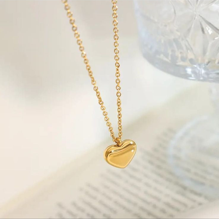 Amour Heart Pendant Necklace