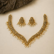 Pushpa Kundan Necklace Set