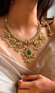Ratna Chandrika Kundan Choker Set