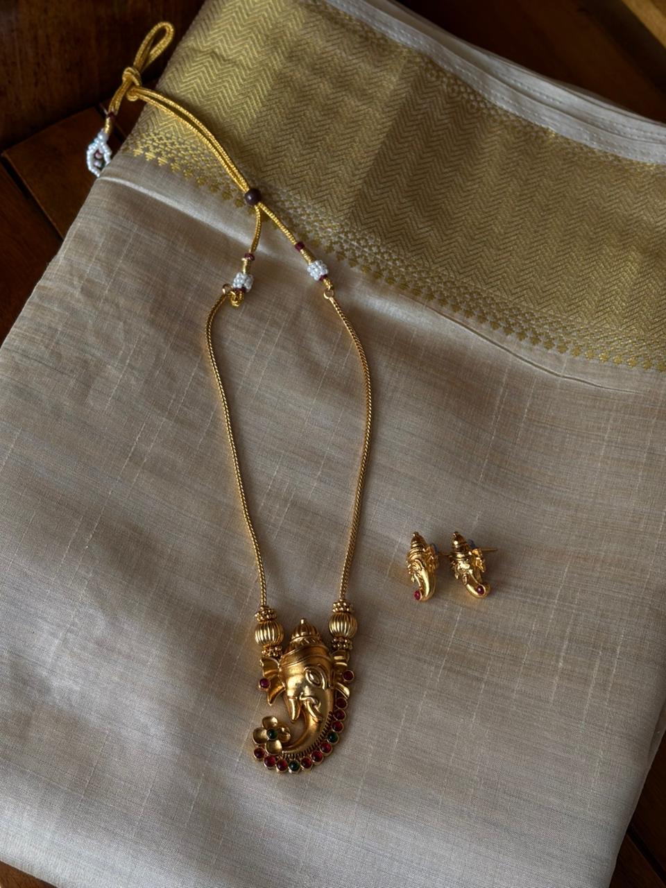 Vighnaharta Necklace and Earpiece Set