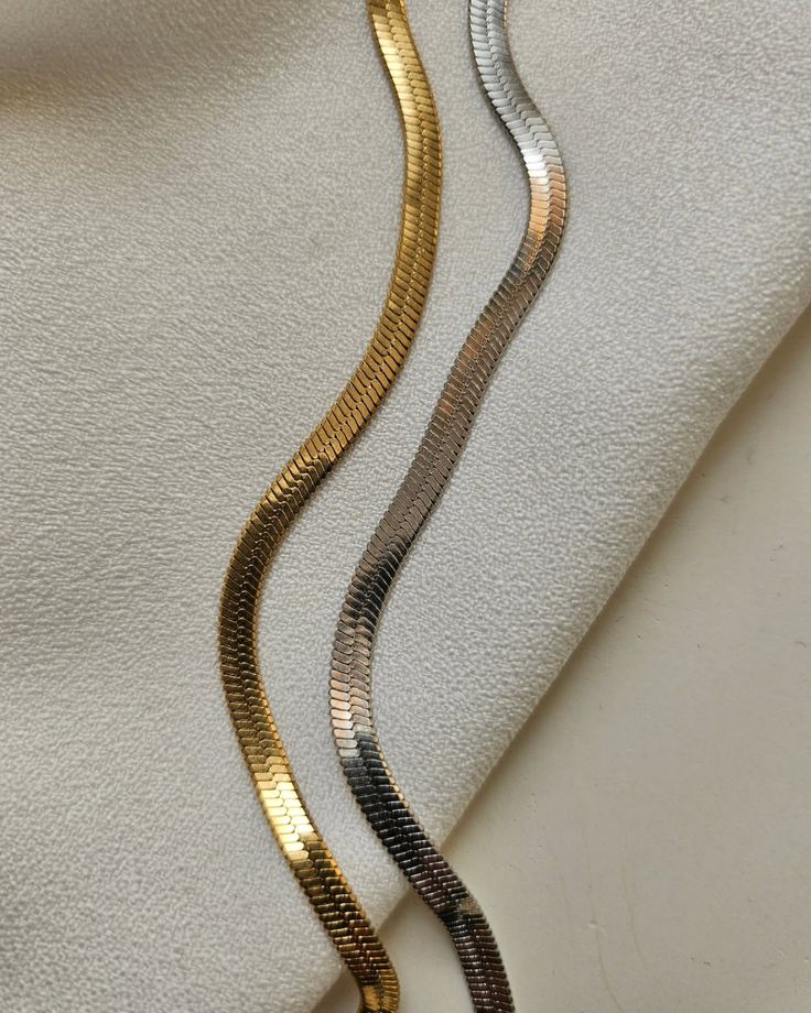 Sleek Snake Duo