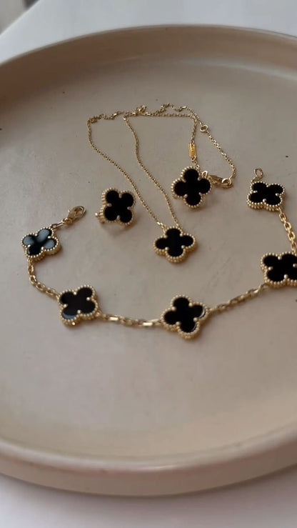 The Clover Set